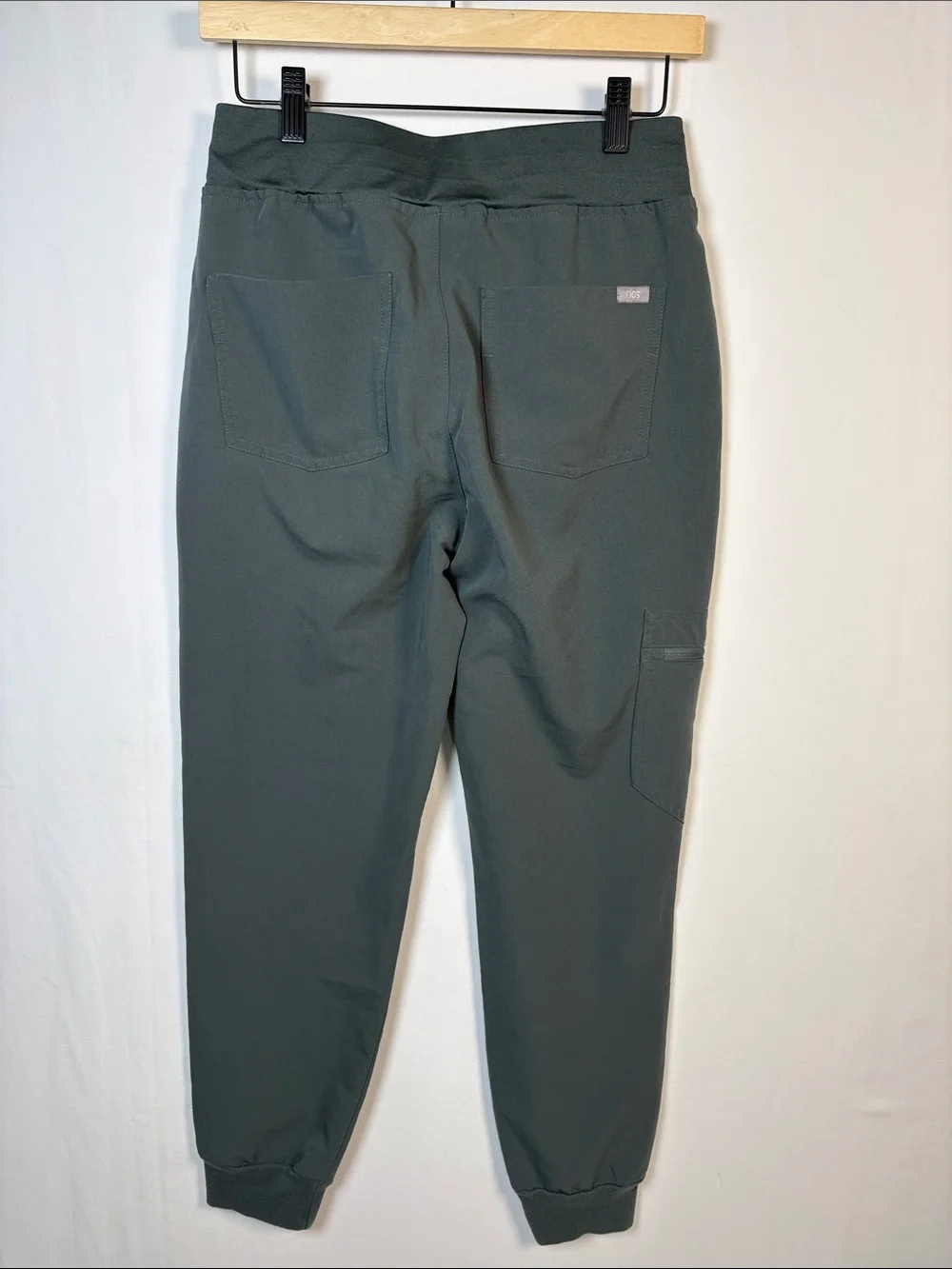 FIGS Zamora Petite Jogger Scrub Bottoms W22SW2012P size Small/Petite
